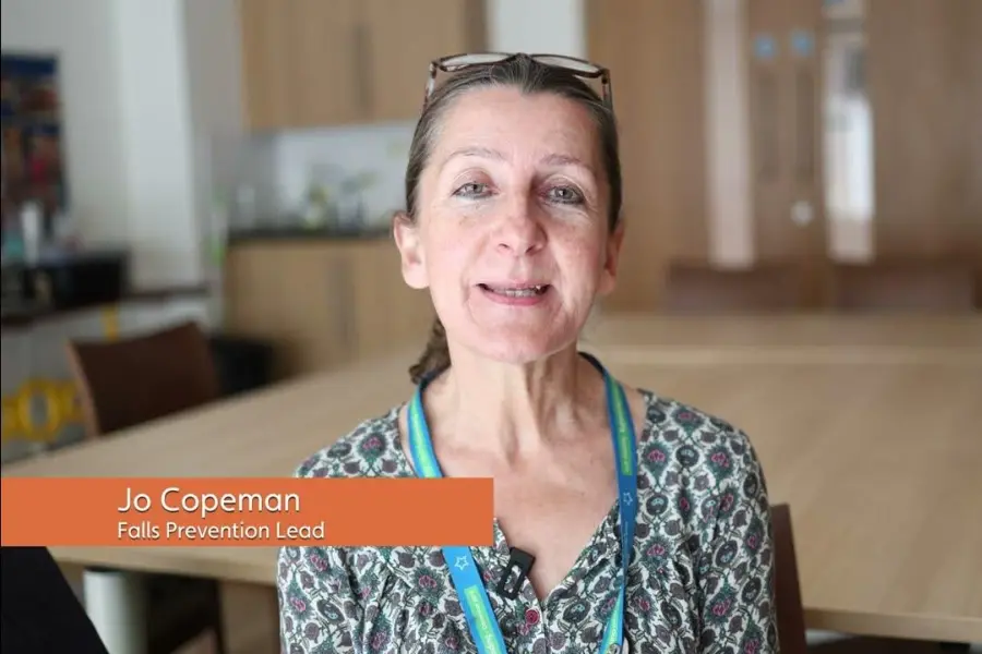 Jo Copeman, Falls Prevention Lead, providing expert advice on preventing falls for older adults in a community setting.
